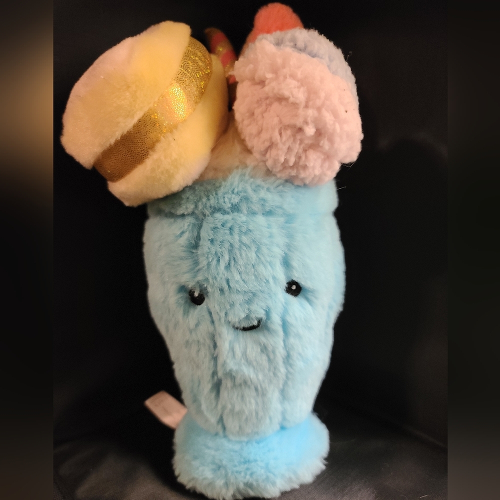 FAO Schwarz  plush 10" Delicious Dessert Milkshake